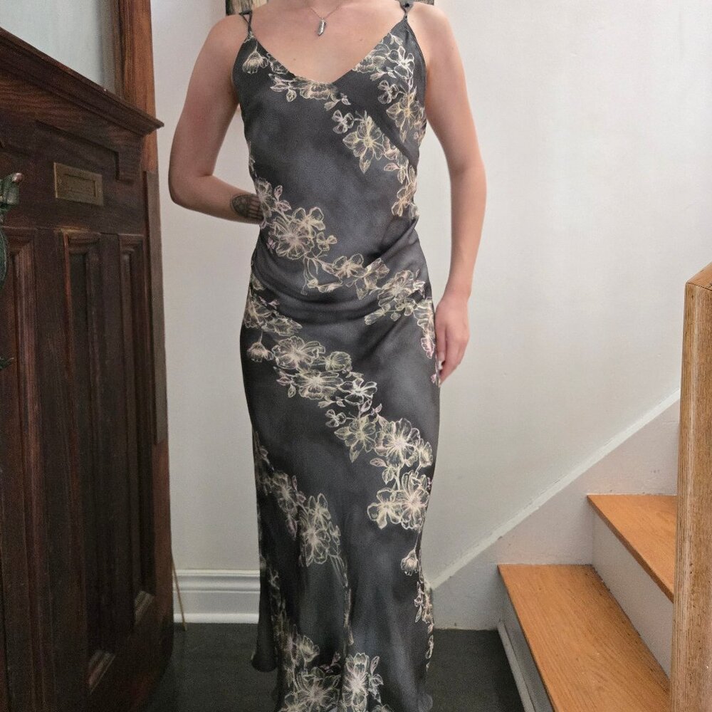 Maxi ankle length dress with slit